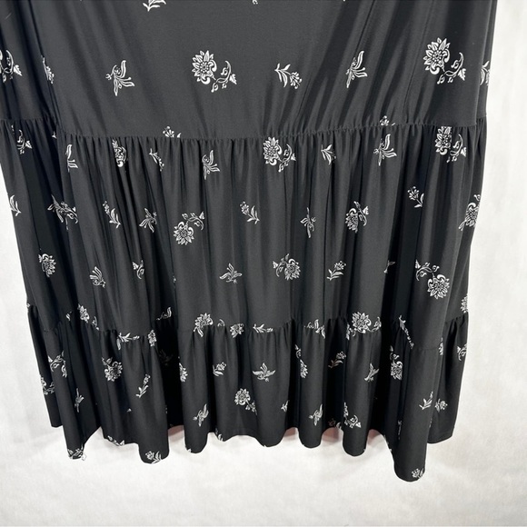 Catherines Womens Dark Floral Tiered Fairy Grunge
Whimsigoth Maxi Skirt Size 1X - Picture 6 of 8
